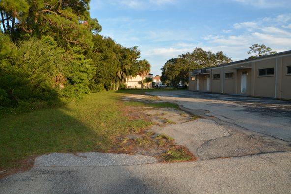 Office Building for Sale near Sunseeker Resort: 4054 Beaver Ln, Port Charlotte, FL 33952